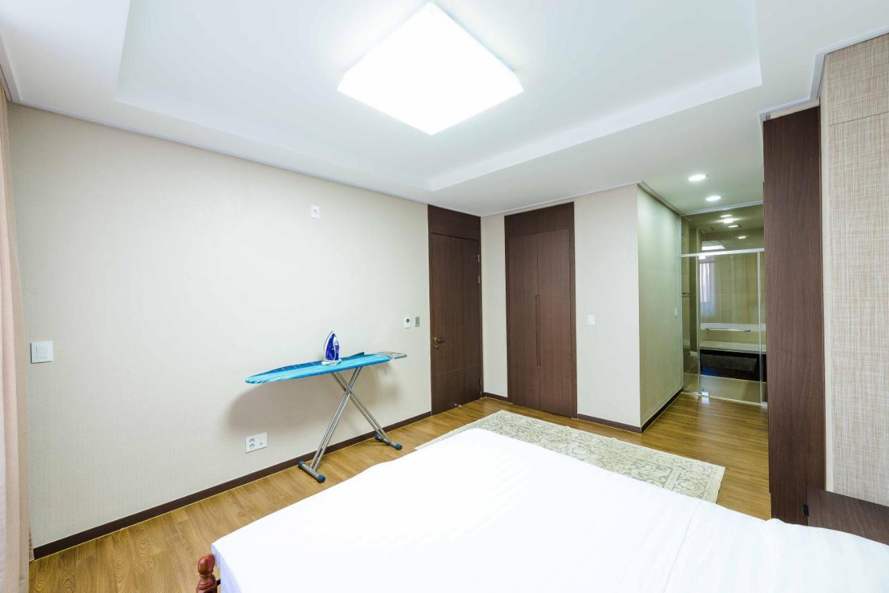 Appartamento Theaddress Highvill Astana Promyshlennyy Esterno foto